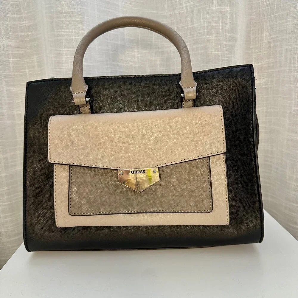 Guess black beige